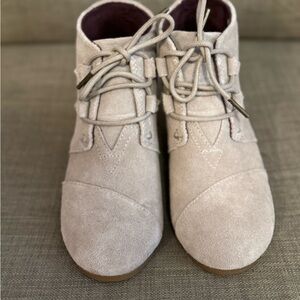 Tom’s Suede Ankle Boots